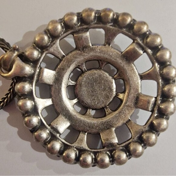 #TouchstoneCrystal Denim 1.25" Medallion Necklace #NWOT - Picture 6 of 7